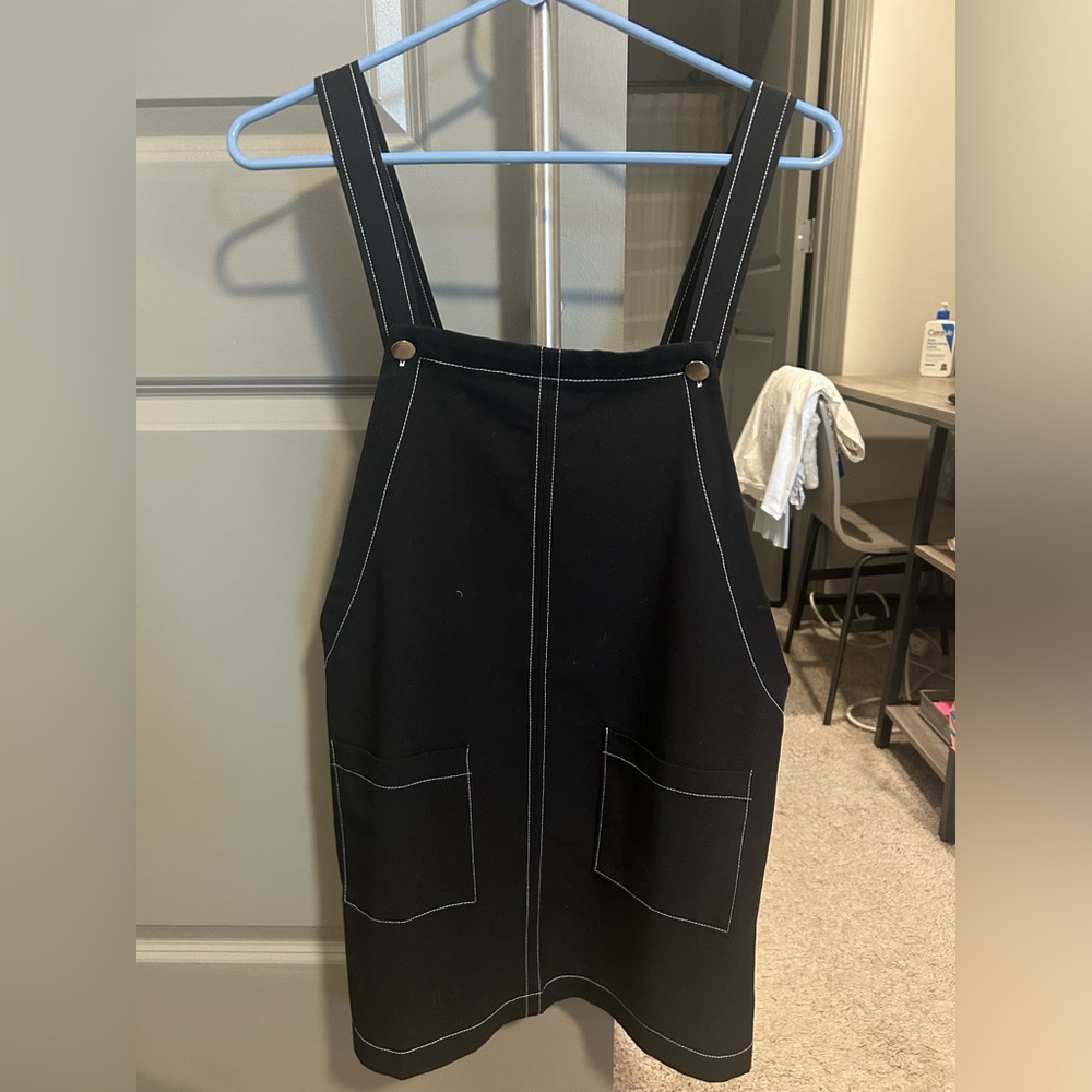 Forever 21 Black Sleeveless Mini Dress